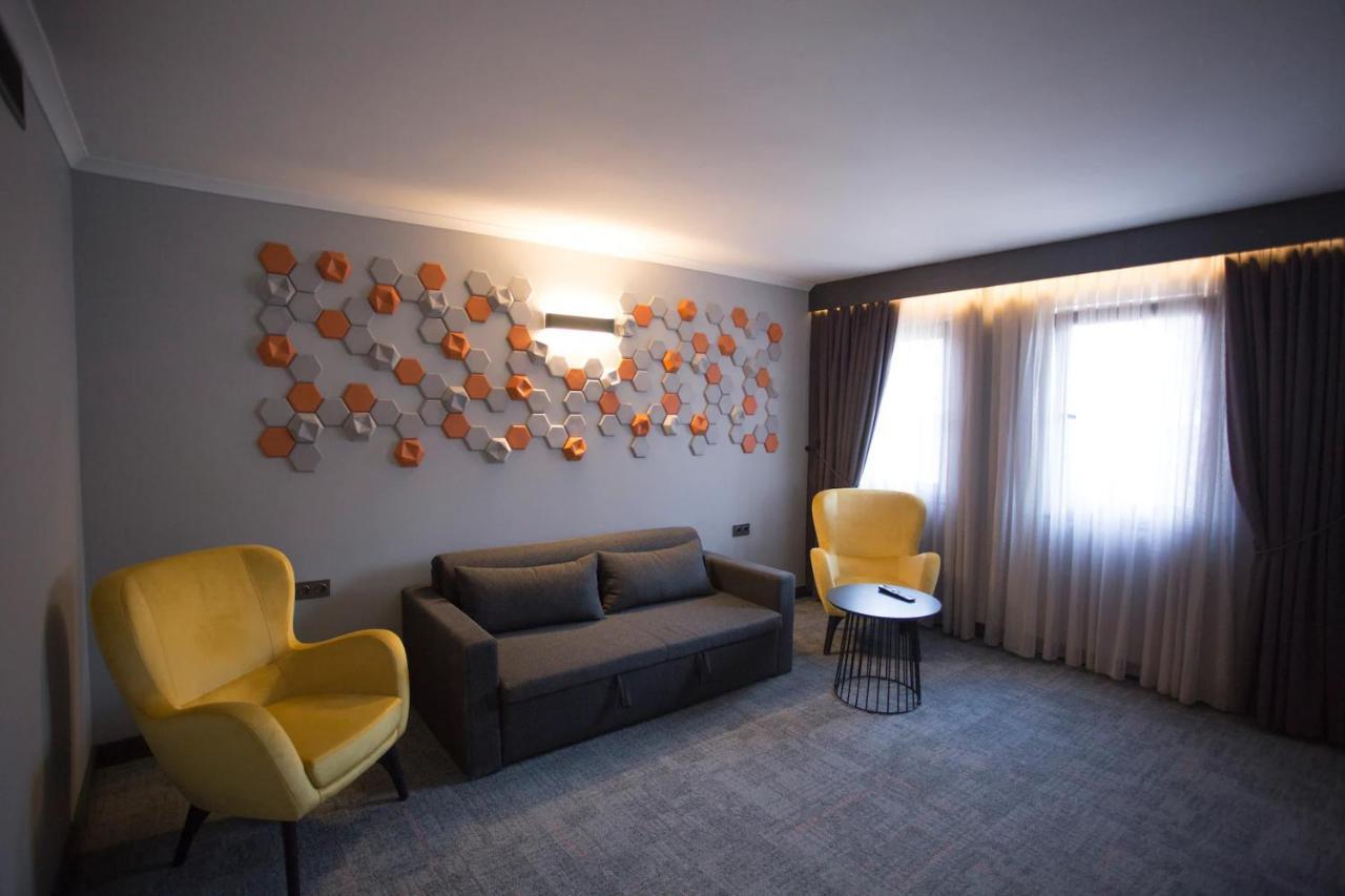 Days Hotel By Wyndham Ankara Cankaya ภายนอก รูปภาพ