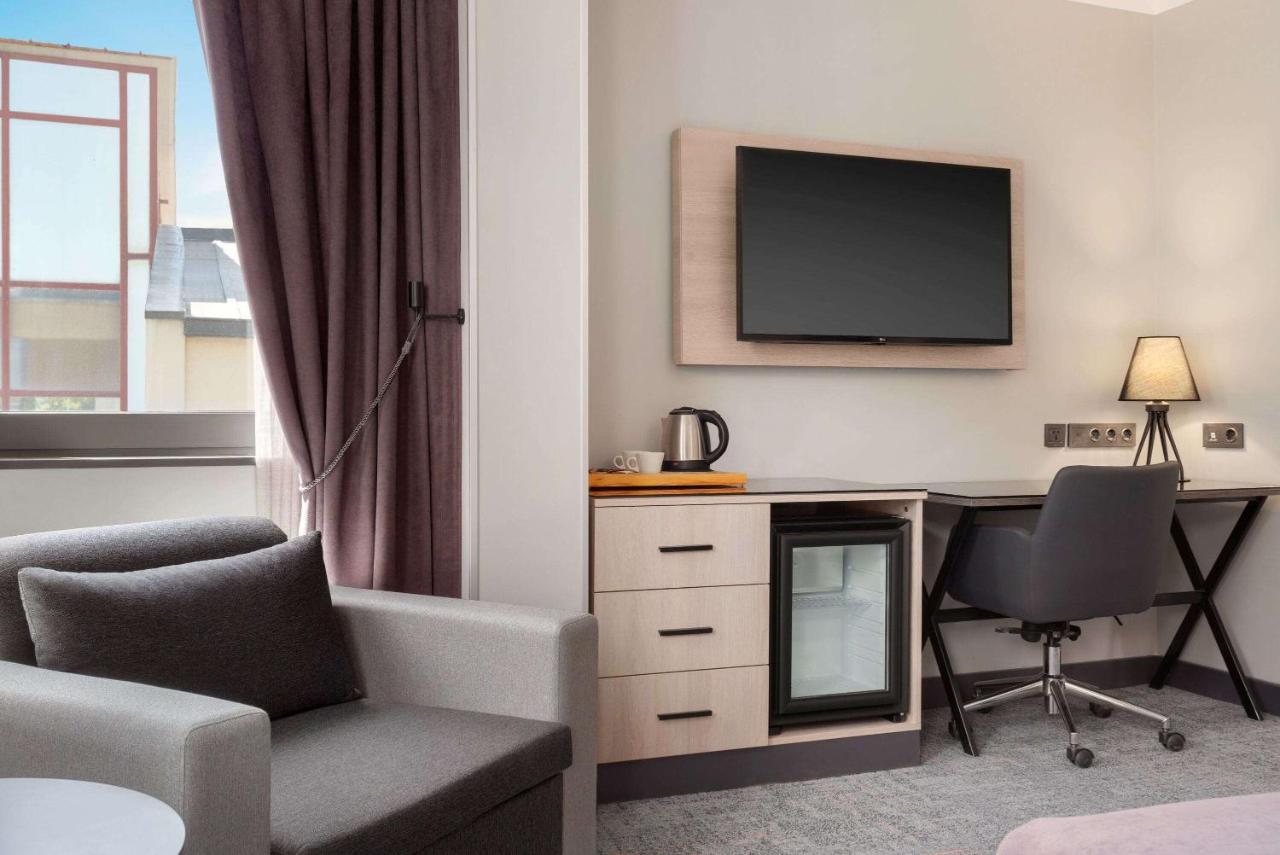 Days Hotel By Wyndham Ankara Cankaya ภายนอก รูปภาพ