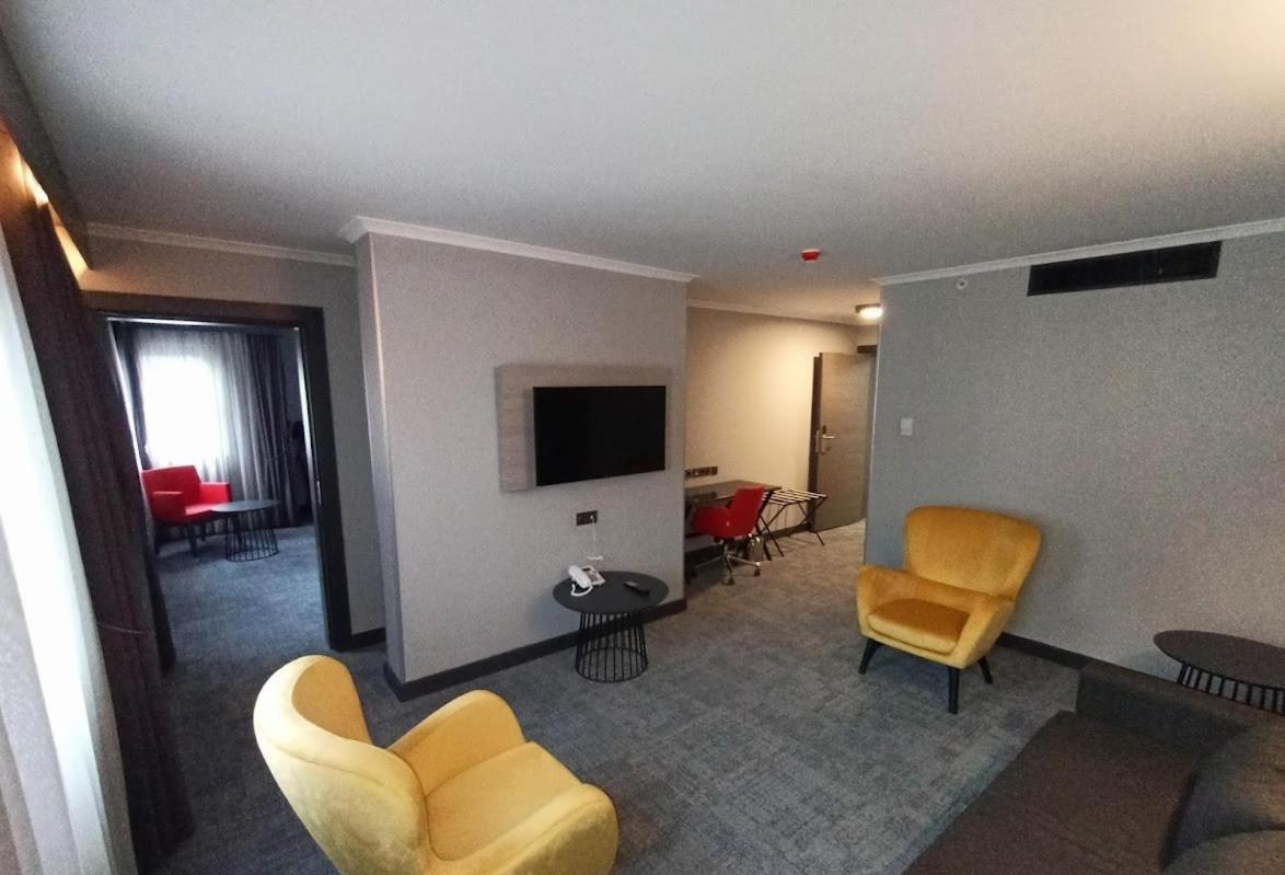 Days Hotel By Wyndham Ankara Cankaya ภายนอก รูปภาพ