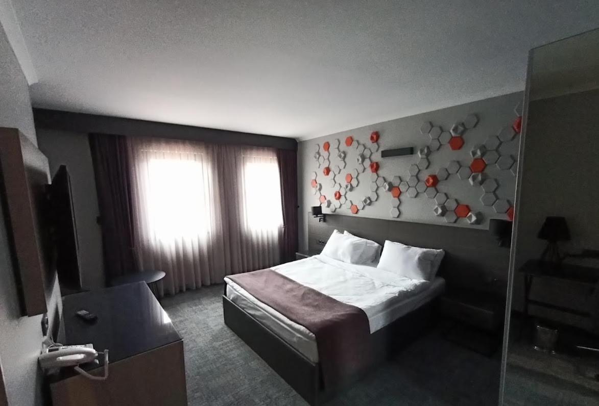 Days Hotel By Wyndham Ankara Cankaya ภายนอก รูปภาพ