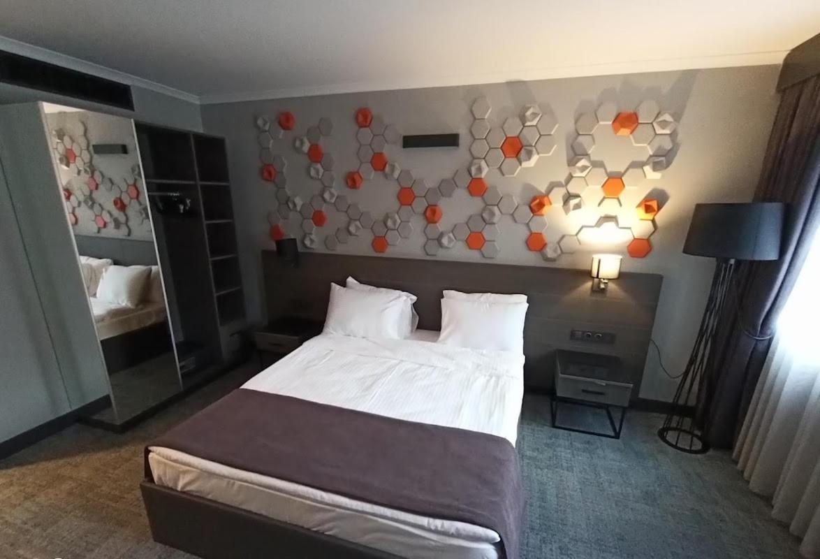 Days Hotel By Wyndham Ankara Cankaya ภายนอก รูปภาพ