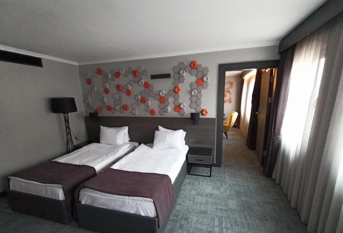 Days Hotel By Wyndham Ankara Cankaya ภายนอก รูปภาพ