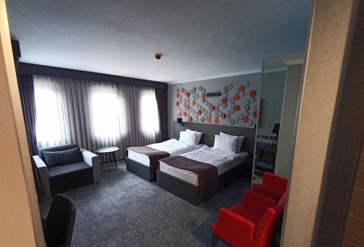 Days Hotel By Wyndham Ankara Cankaya ภายนอก รูปภาพ